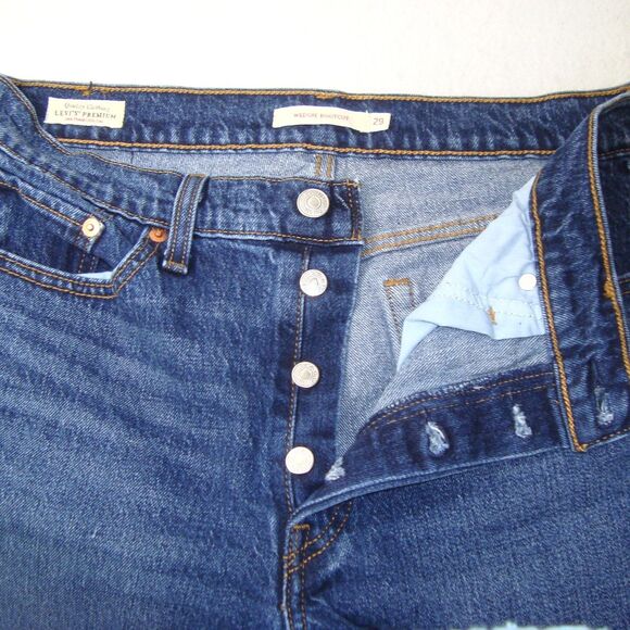 LEVI'S Premium Wedgie Big E Bootcut Button Fly Blue Denim Jeans - Picture 2 of 14